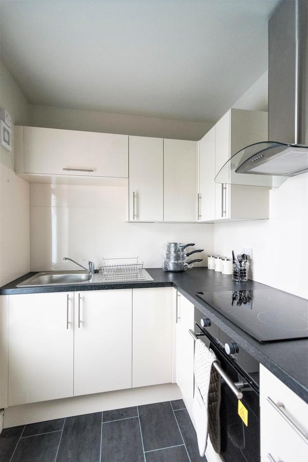 Swindon City Centre Duplex - Entercloud9Sa エクステリア 写真