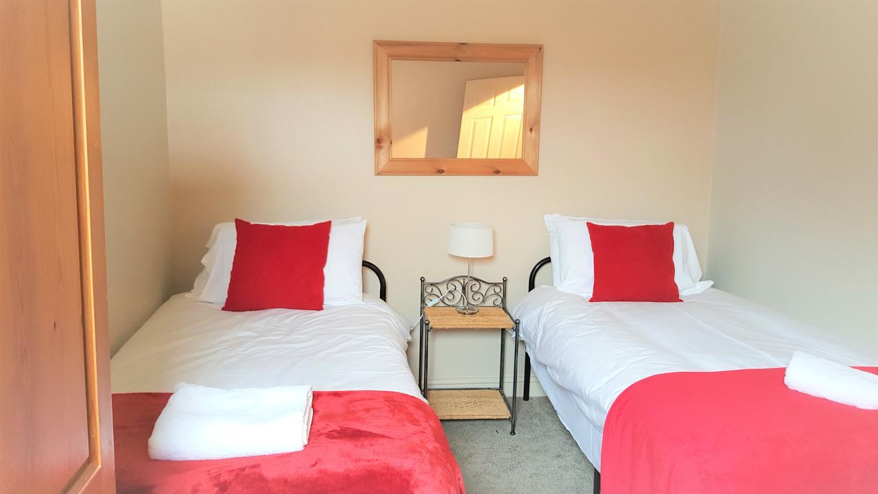 Swindon City Centre Duplex - Entercloud9Sa エクステリア 写真