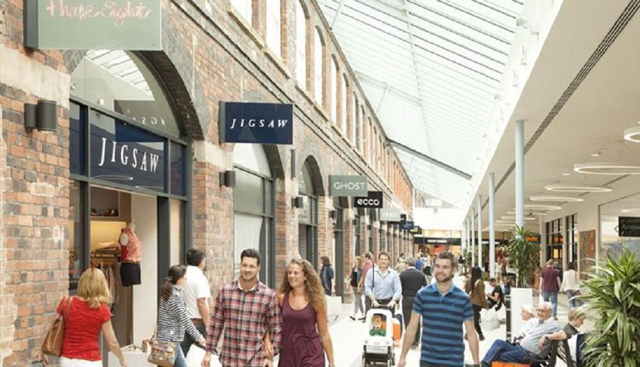 Swindon City Centre Duplex - Entercloud9Sa エクステリア 写真